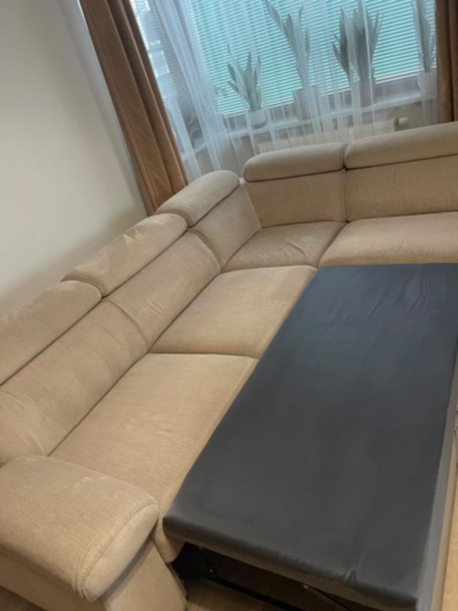 Czyste meble po praniu tapicerki